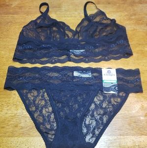 B.tempt'd Bra and Panty